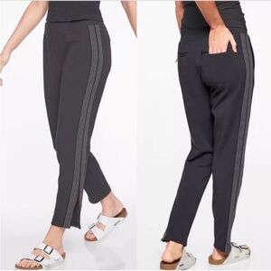 Athleta Commuter Black Thick Knit Professional Pants
Athletic